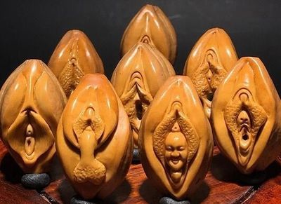 那些让人脸红的文玩工艺品，究竟是什么人在购买？